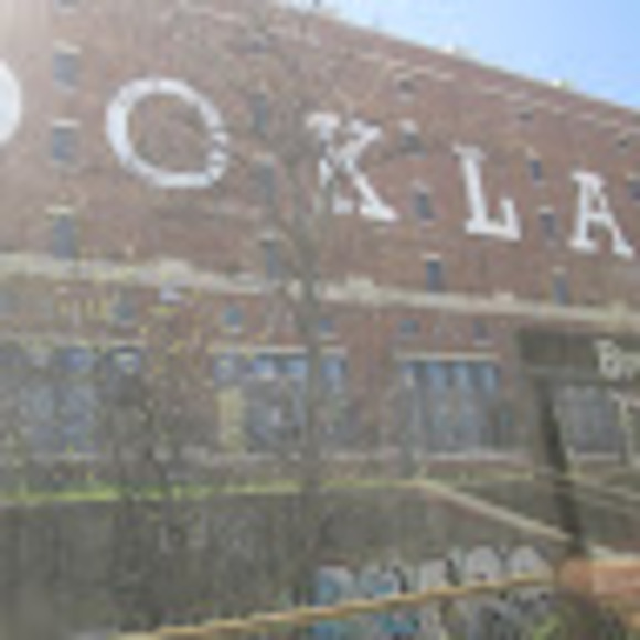 Meet your Posher, Olivia - Picture 1 of 1